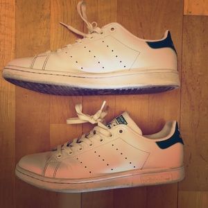 Adidas Stan Smith - Size 9 (White)